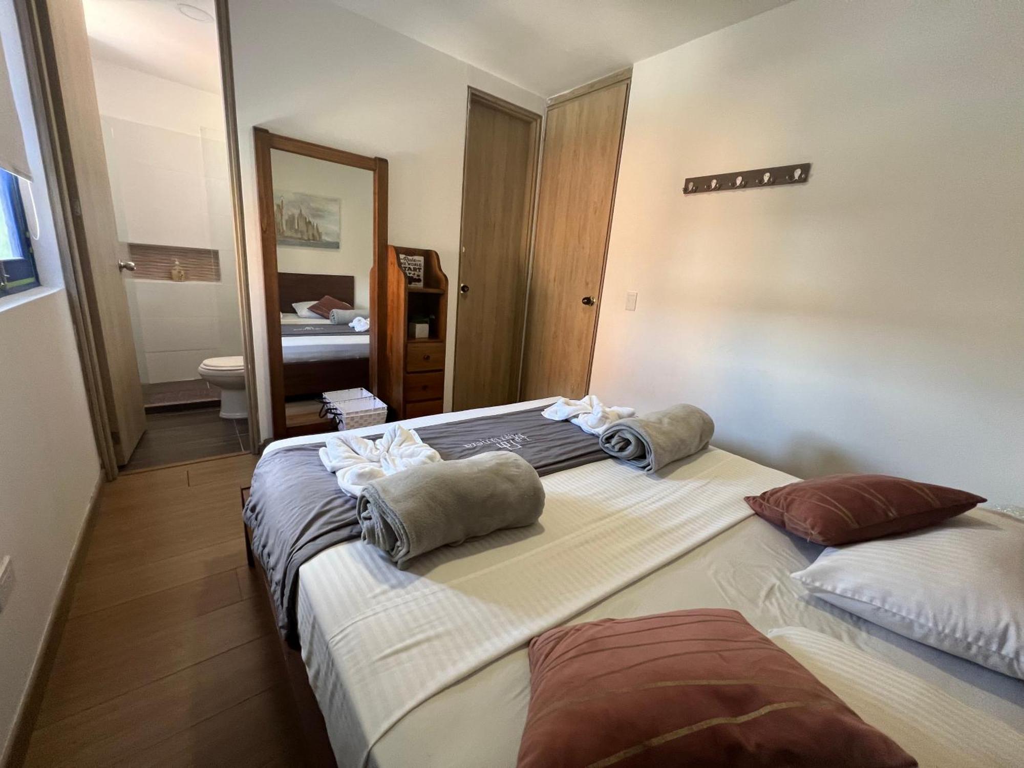 Apartamento La Martinera Plaza Principal Guatapé Exterior foto
